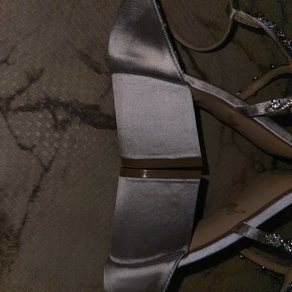 Jewel Badgley Mishchka silver rhinestone t strap block heels formal bridal 7 - Picture 9 of 14